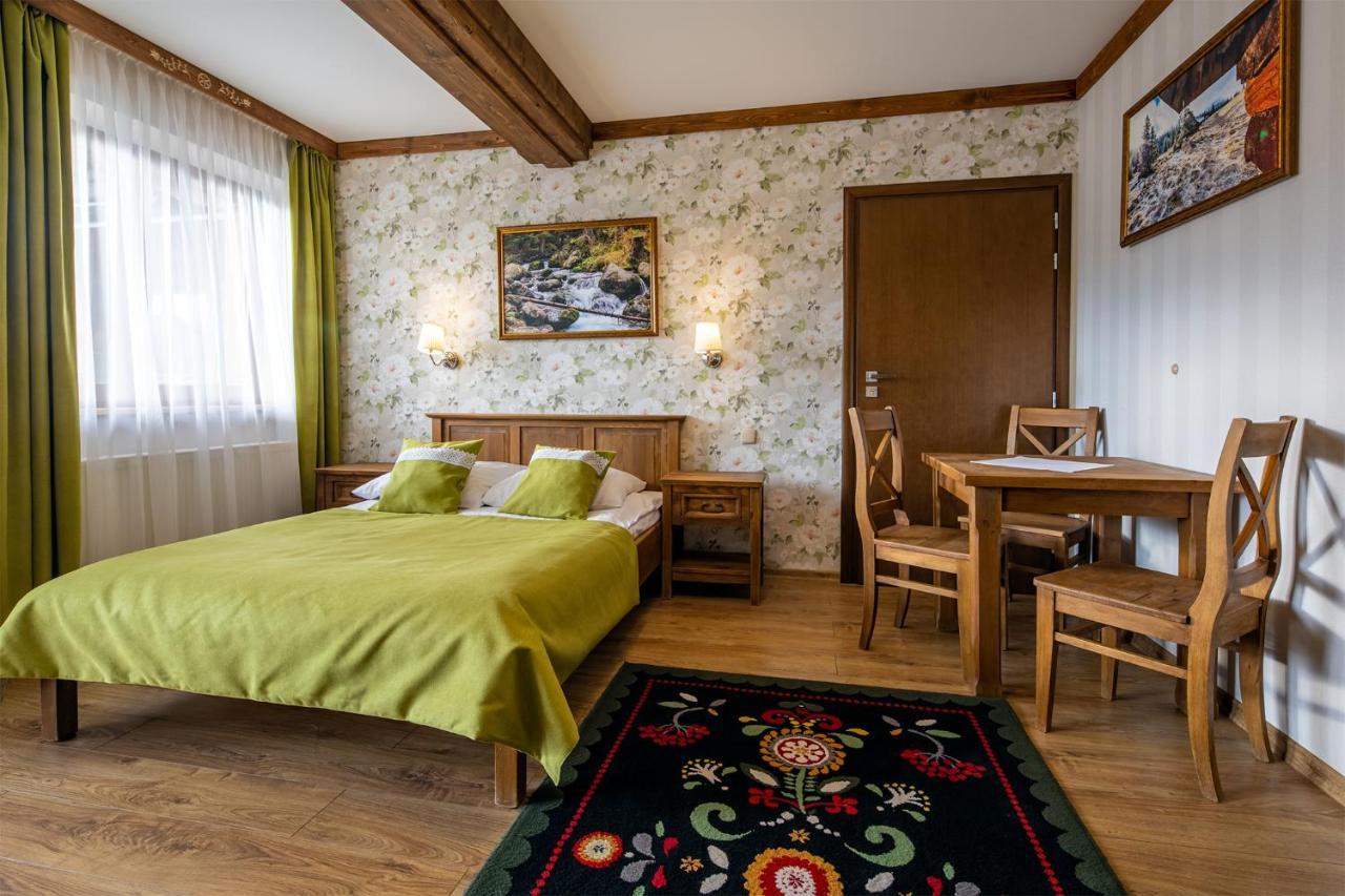 ザコパネ Kraina Smaku Bed & Breakfast エクステリア 写真