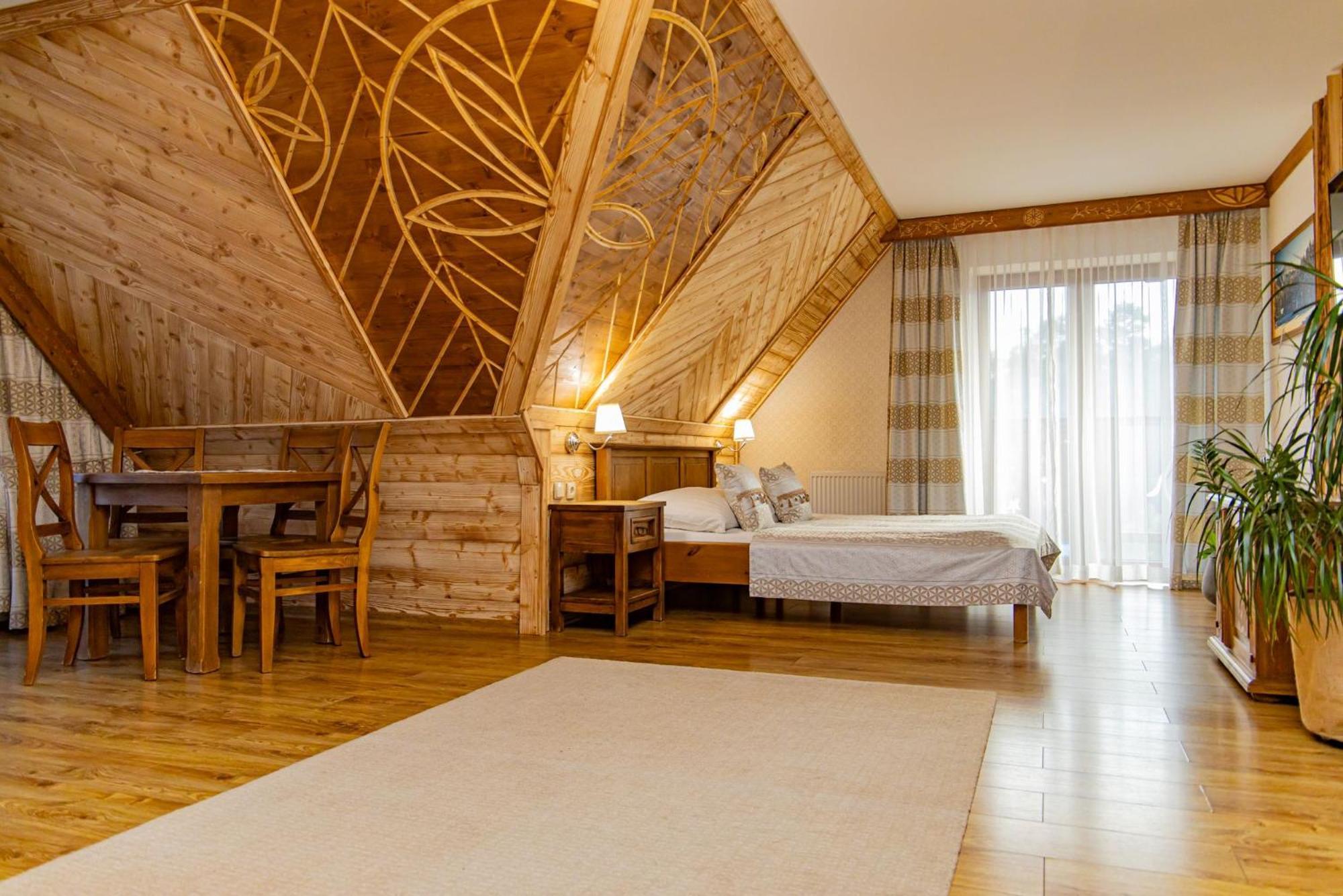 ザコパネ Kraina Smaku Bed & Breakfast エクステリア 写真